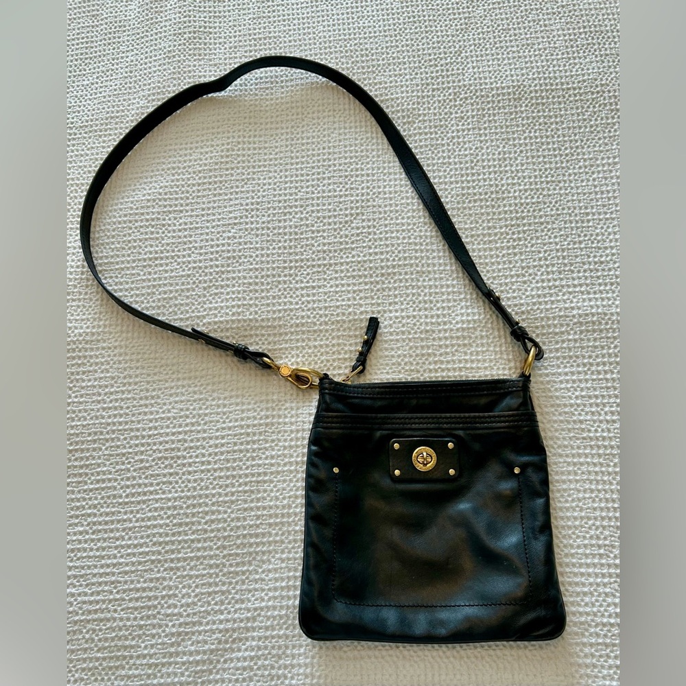 Marc by Marc Jacobs Totally Turnlock Crossbody Bag in Black Leather